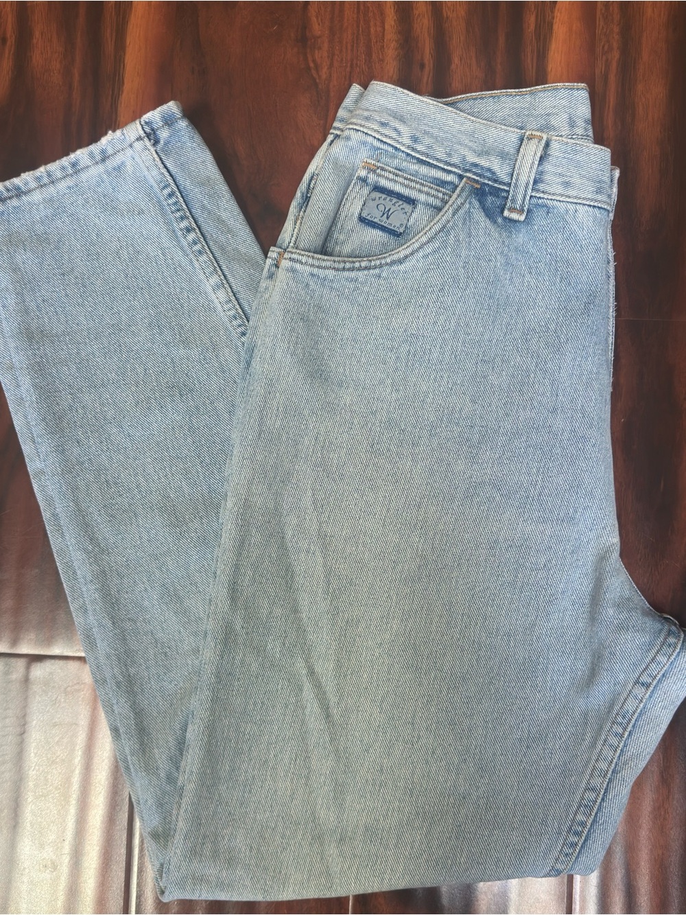Vintage 90’s Wrangler Women's High-Rise Light Wash Denim Jeans